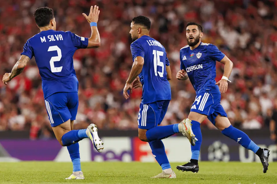 cn, 本菲卡曾取, 易边再战