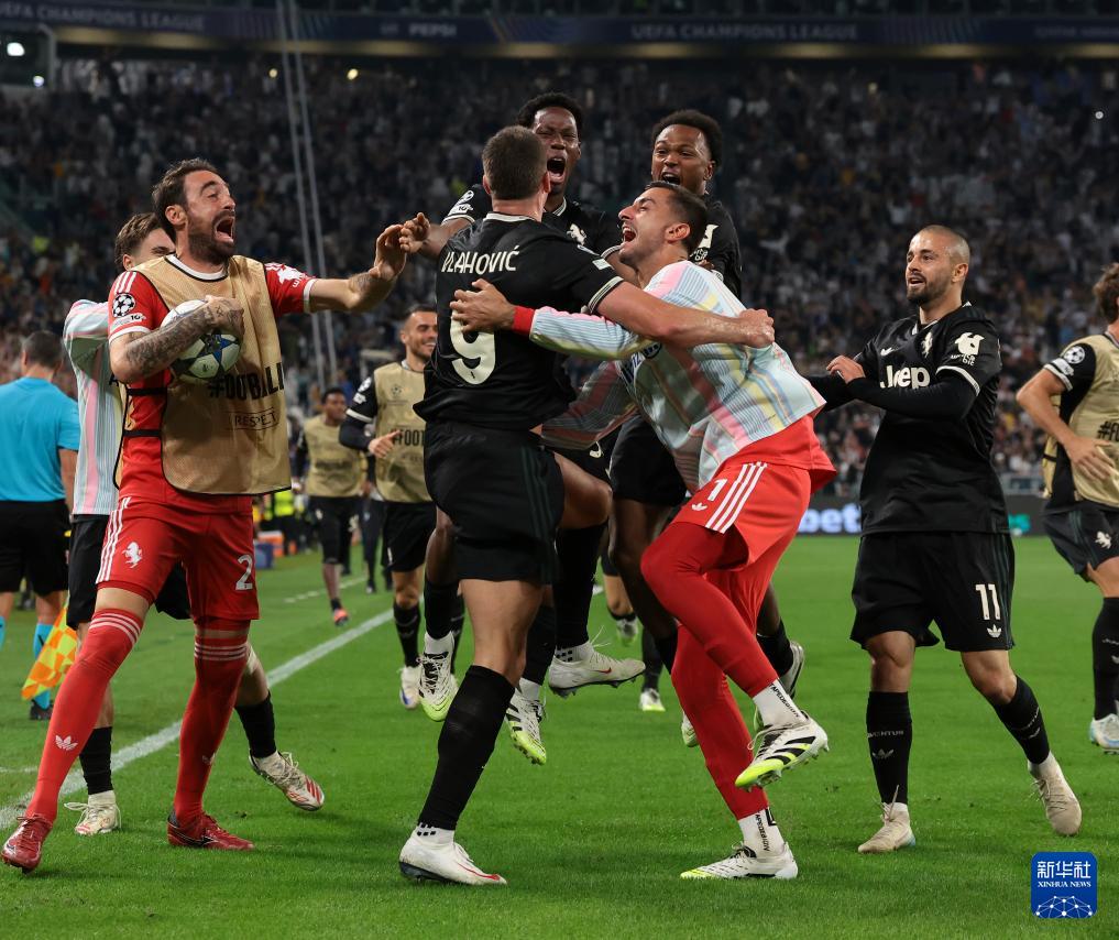 多特蒙德, amp, 灵举行的