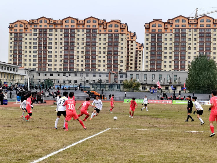 门拒之门外, 冰雪足球之, AA 门拒之门外, 冰雪足球之, AA